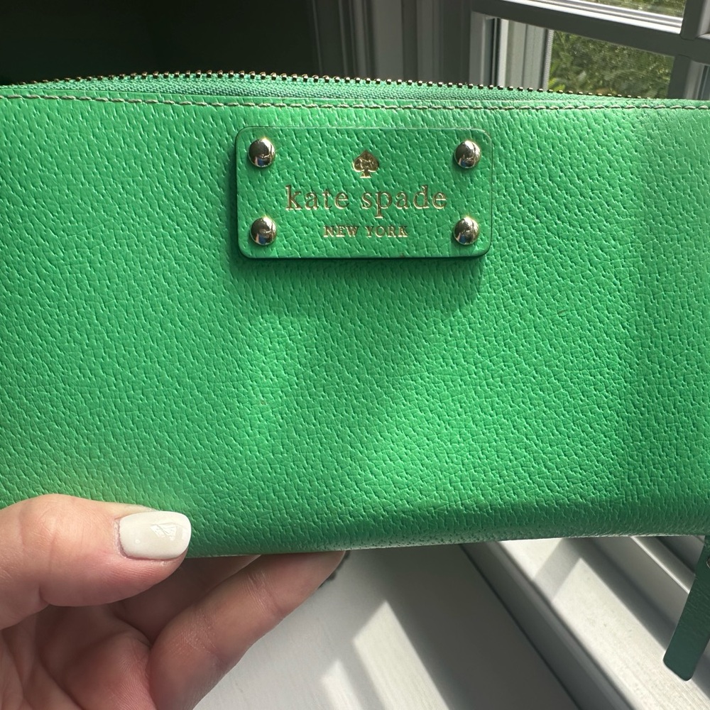 Kate Spade Green Wallet